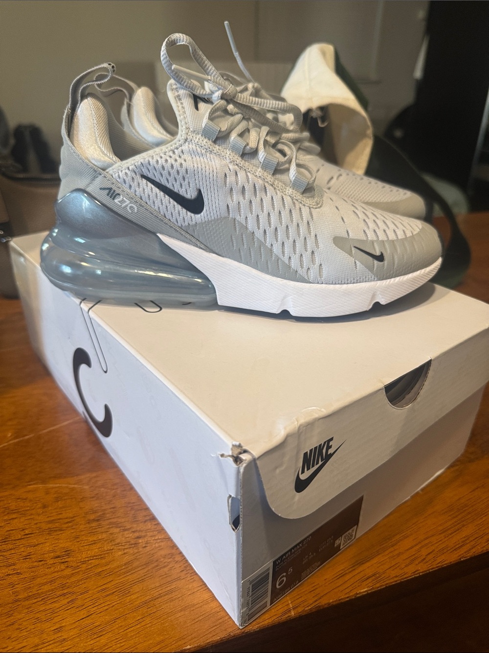 Nike Air Max 270 Pure Platinum 6.5 NWT